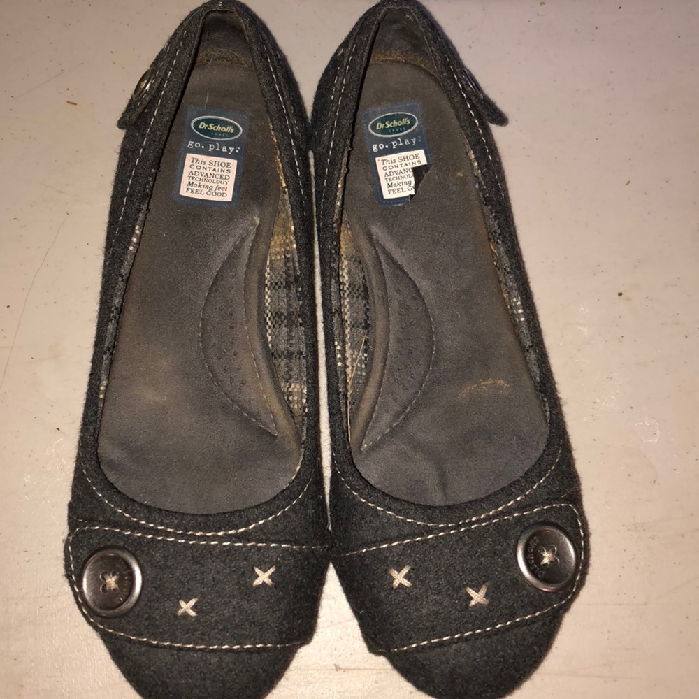 Dr. Scholls memory foam slip on’s